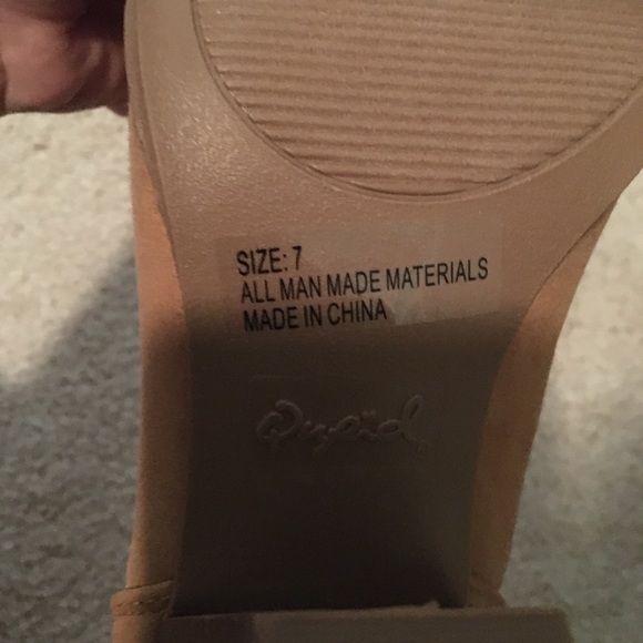 Qupid Heeled Booties 💞HP💞 - Picture 2 of 4